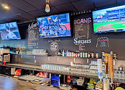 wth-reel-08-bar-taps